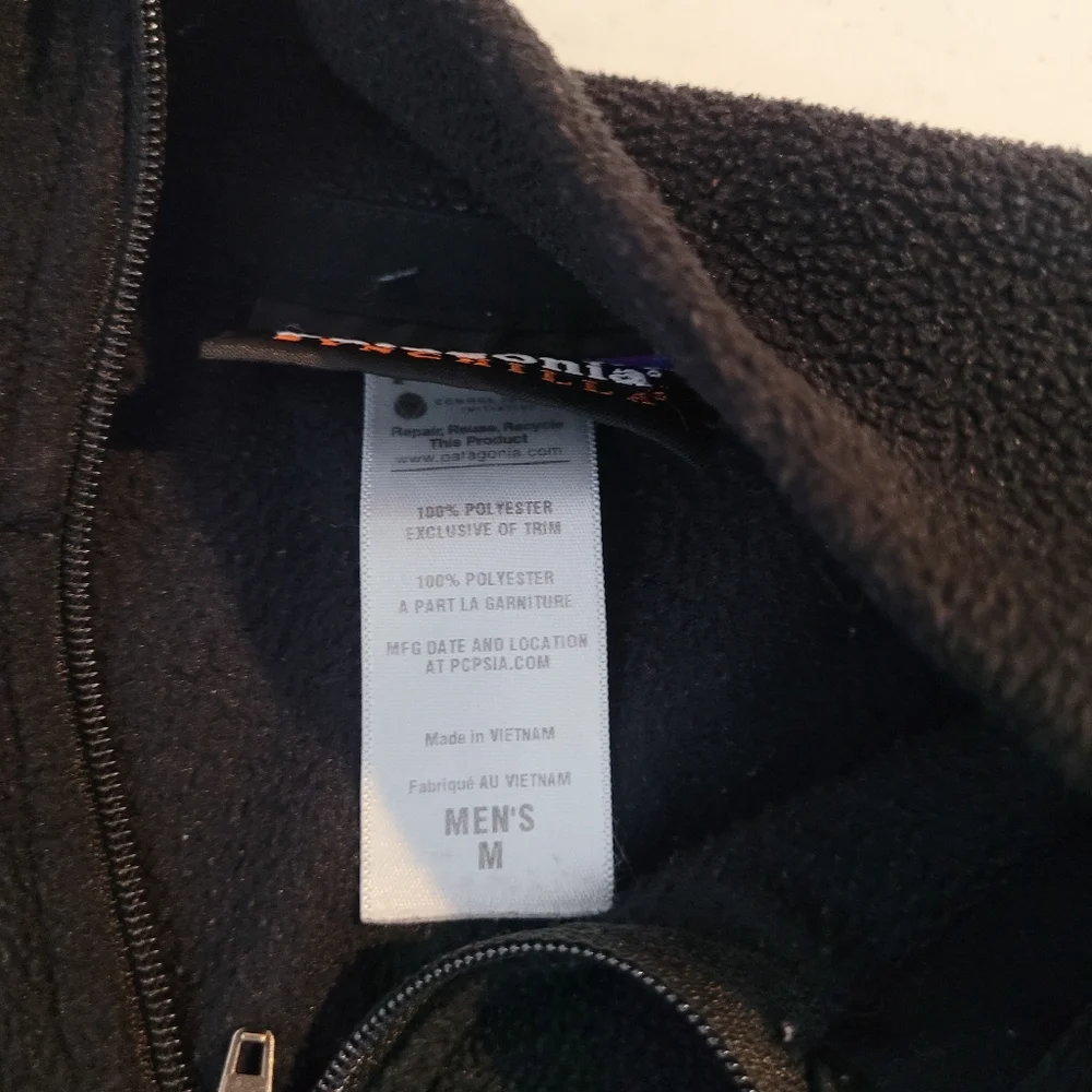 Mens patagonia 1/2 zip synchilla Fleece pullover Black Long Sleeve Sz Medium